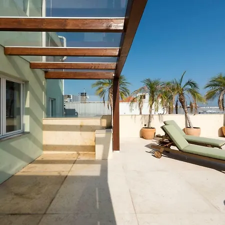 Lovelystay - Palmtree Rooftop W/ Spectacular View Apartment *