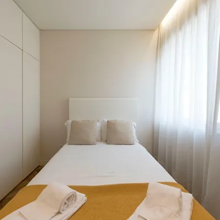 Apartment Lovelystay - Palmtree Rooftop W/ Spectacular View Porto